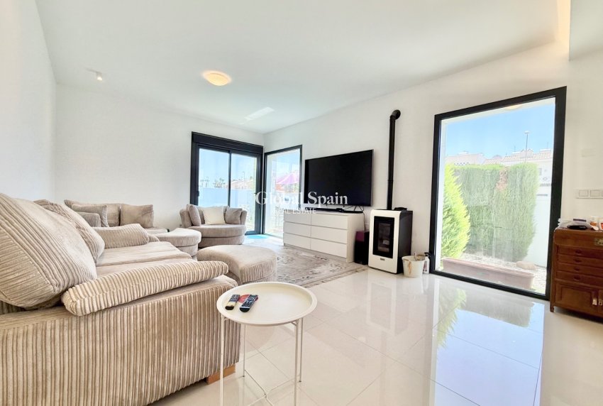 Resale - VILLA -
CIUDAD QUESADA - Ciudad Quesada