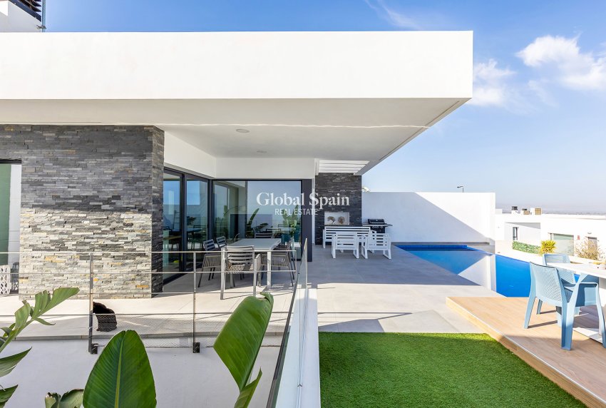 Resale - Villa -
CIUDAD QUESADA - Ciudad Quesada