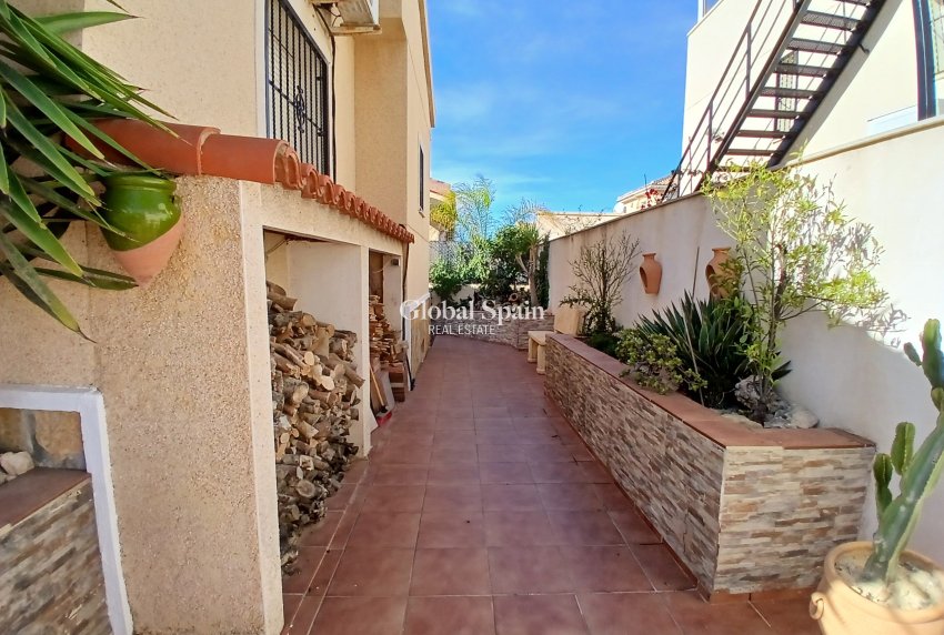 Resale - Villa -
CIUDAD QUESADA - Ciudad Quesada