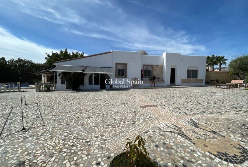 Resale - VILLA -
CIUDAD QUESADA - Cuidad Quesada