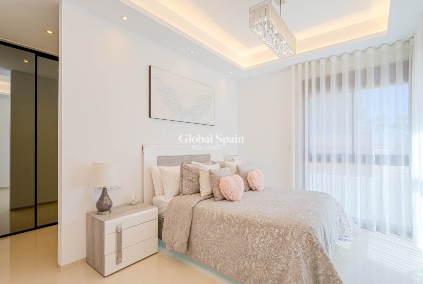 Resale - VILLA -
CIUDAD QUESADA - Doña Pena