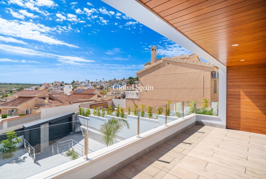 Resale - VILLA -
CIUDAD QUESADA - La Marquesa Golf