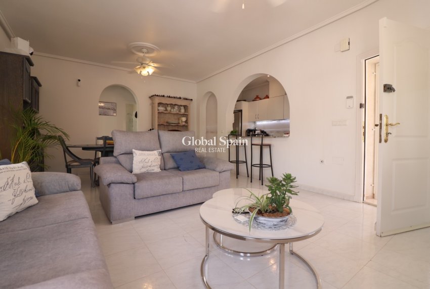 Resale - VILLA -
Ciudad Quesada - La Marquesa