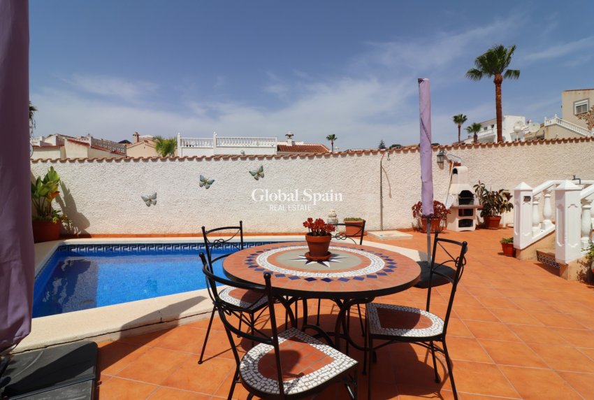 Resale - VILLA -
Ciudad Quesada - La Marquesa