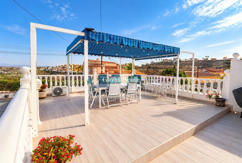 Resale - VILLA -
CIUDAD QUESADA - La Marquesa