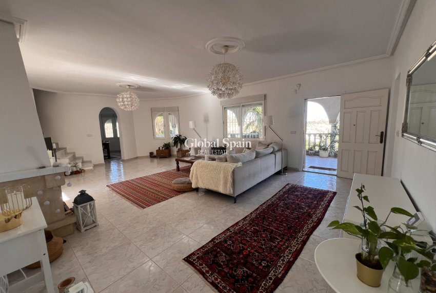 Resale - VILLA -
CIUDAD QUESADA - Rojales