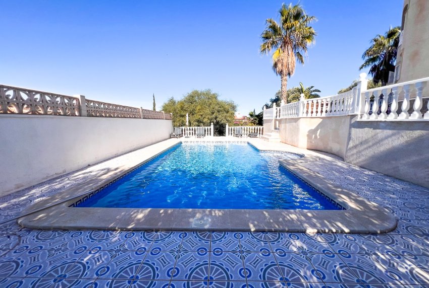 Resale - VILLA -
CIUDAD QUESADA - Rojales