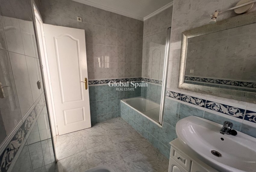 Resale - VILLA -
CIUDAD QUESADA - Rojales