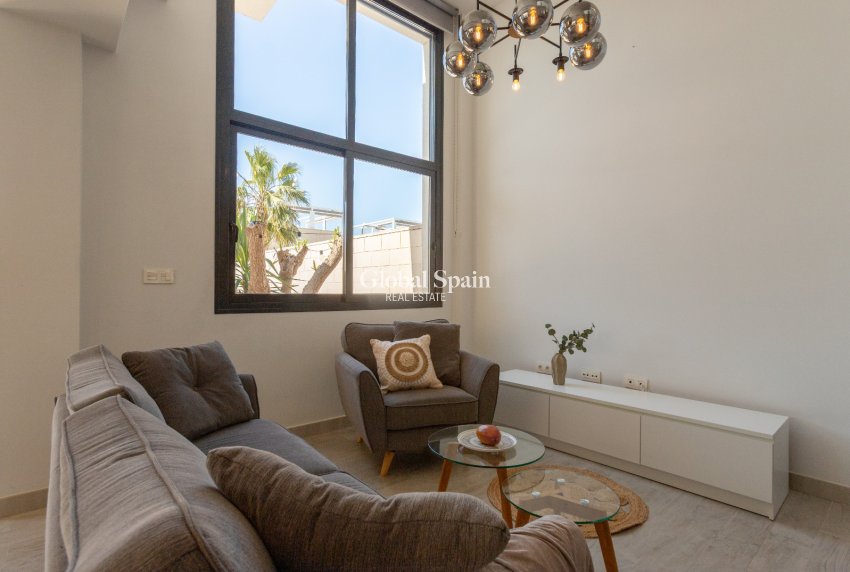 Resale - VILLA -
CIUDAD QUESADA - Rojales