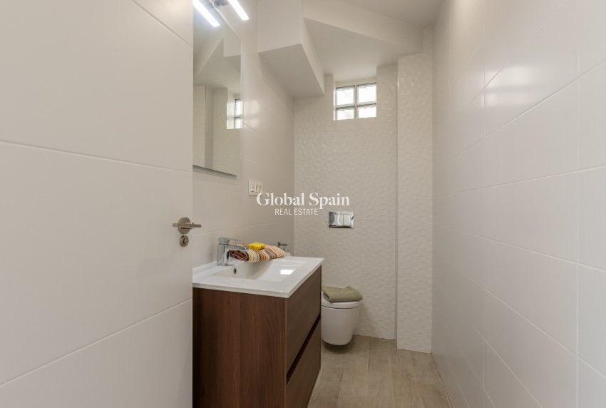 Resale - VILLA -
CIUDAD QUESADA - Rojales