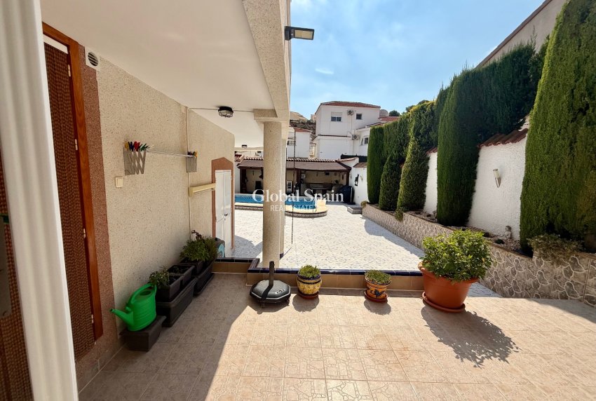 Resale - VILLA -
CIUDAD QUESADA - Rojales