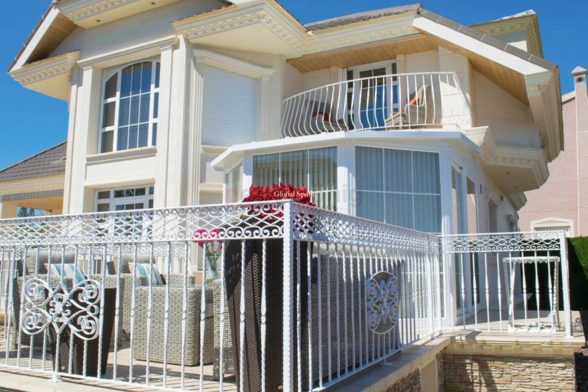 Resale - Villa -
CIUDAD QUESADA