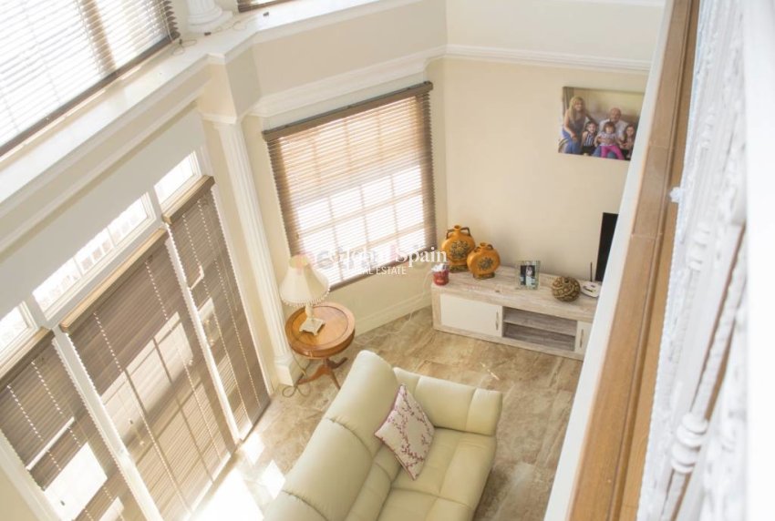 Resale - Villa -
CIUDAD QUESADA