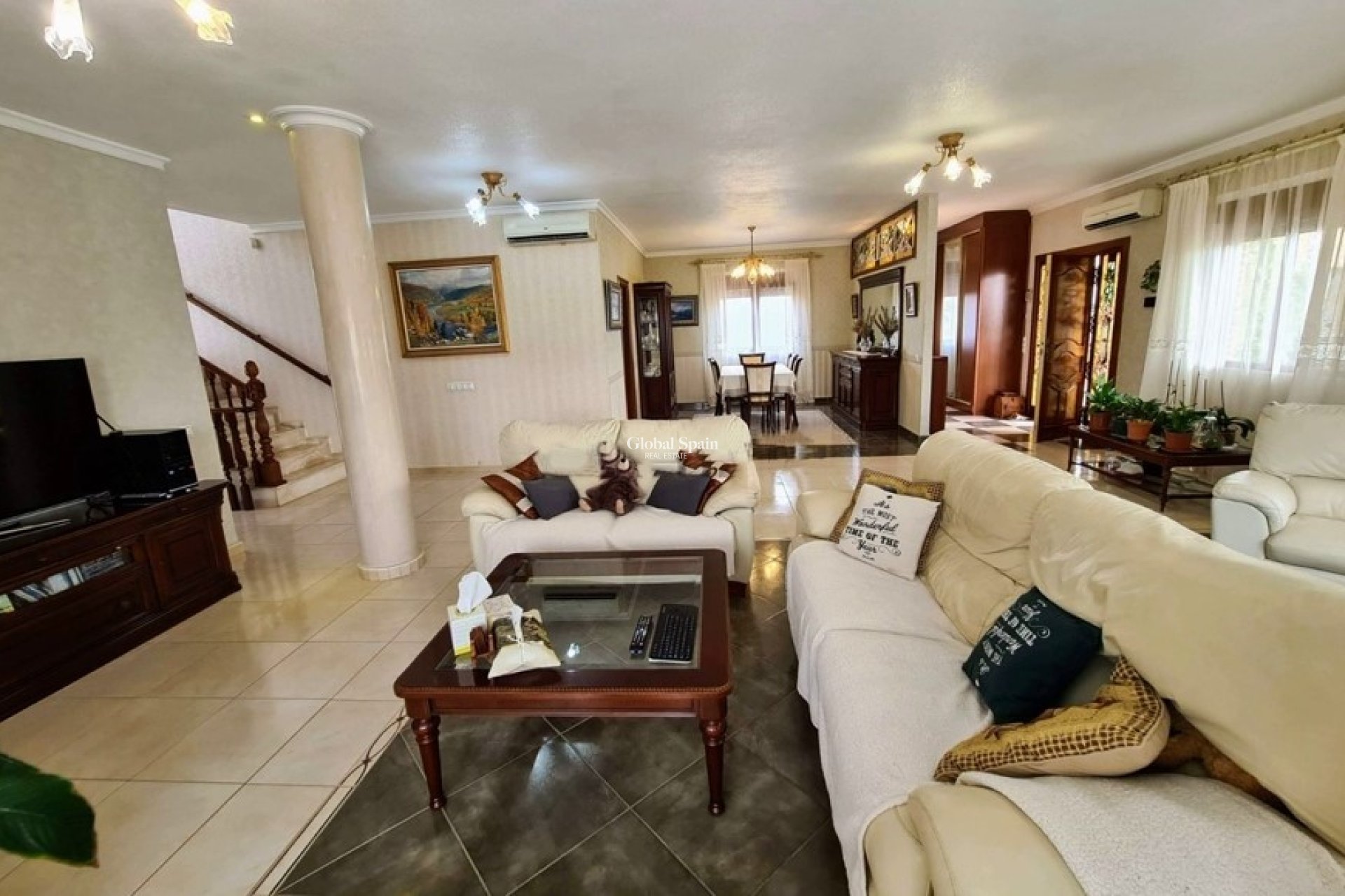 Resale - Villa -
CIUDAD QUESADA