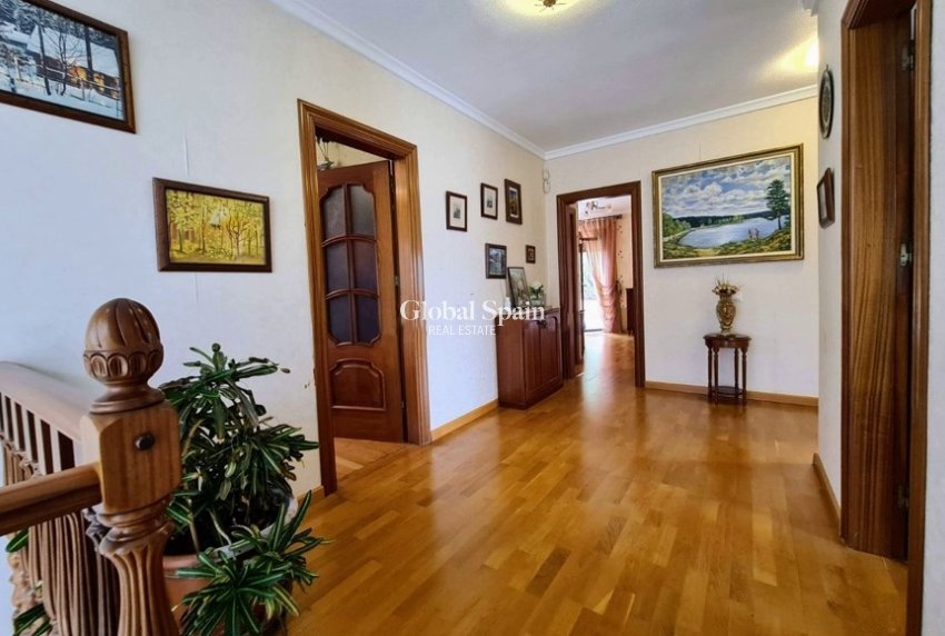 Resale - Villa -
CIUDAD QUESADA