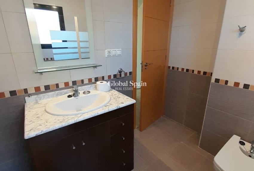 Resale - VILLA -
CIUDAD QUESADA