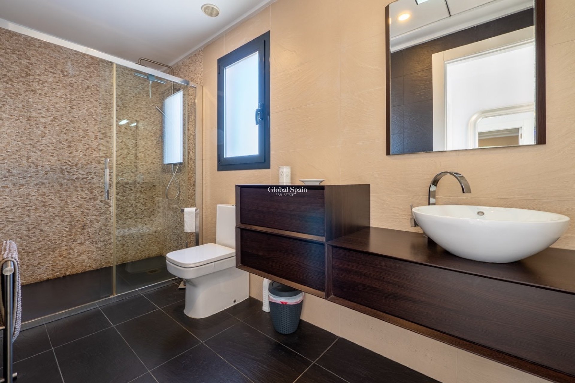 Resale - VILLA -
CIUDAD QUESADA