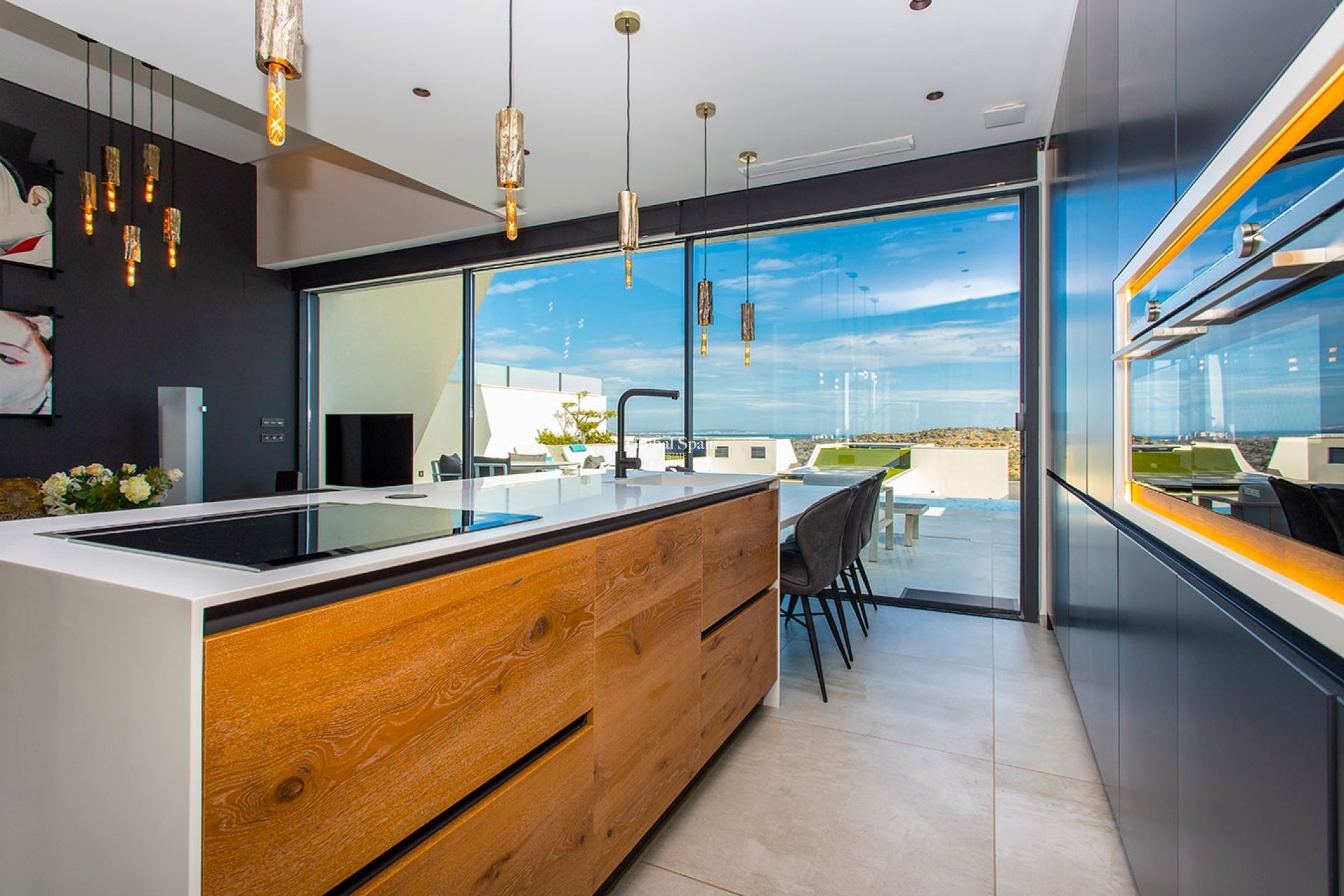 Resale - VILLA -
CIUDAD QUESADA