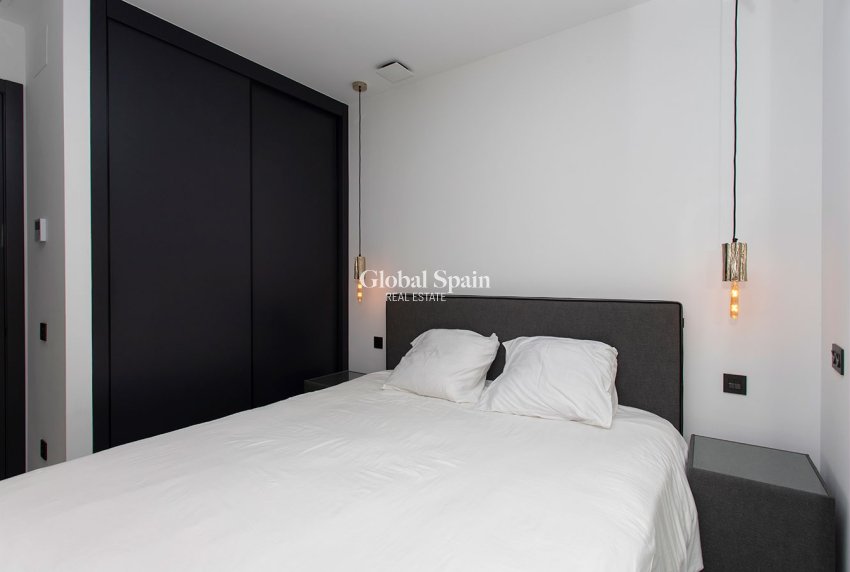 Resale - VILLA -
CIUDAD QUESADA