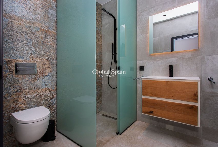 Resale - VILLA -
CIUDAD QUESADA