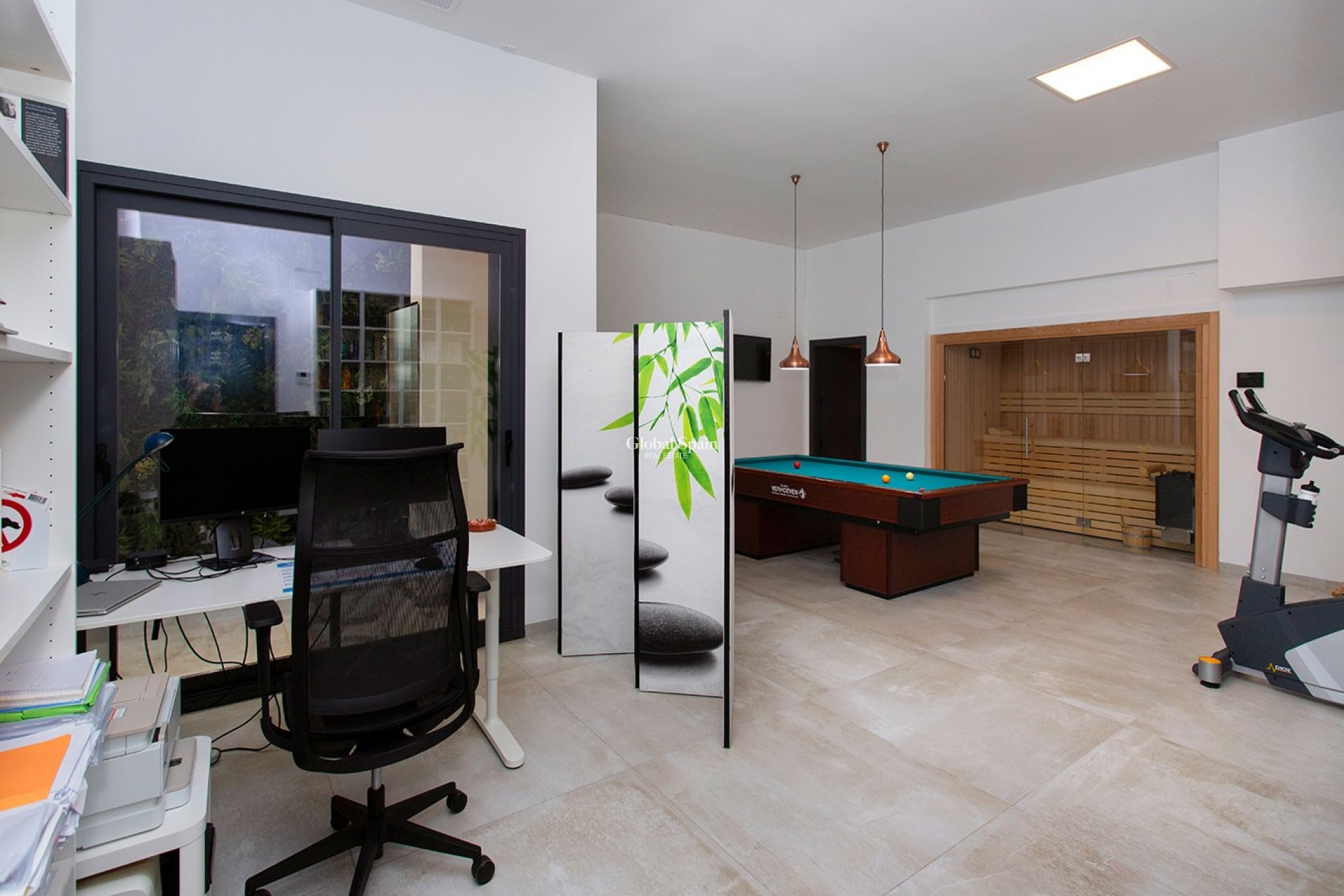 Resale - VILLA -
CIUDAD QUESADA