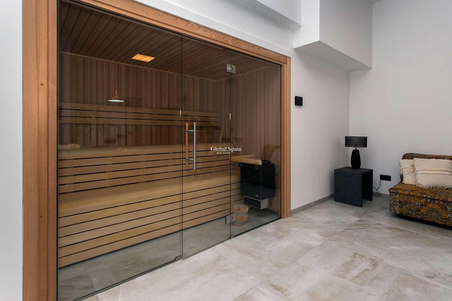 Resale - VILLA -
CIUDAD QUESADA