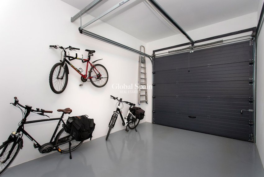 Resale - VILLA -
CIUDAD QUESADA