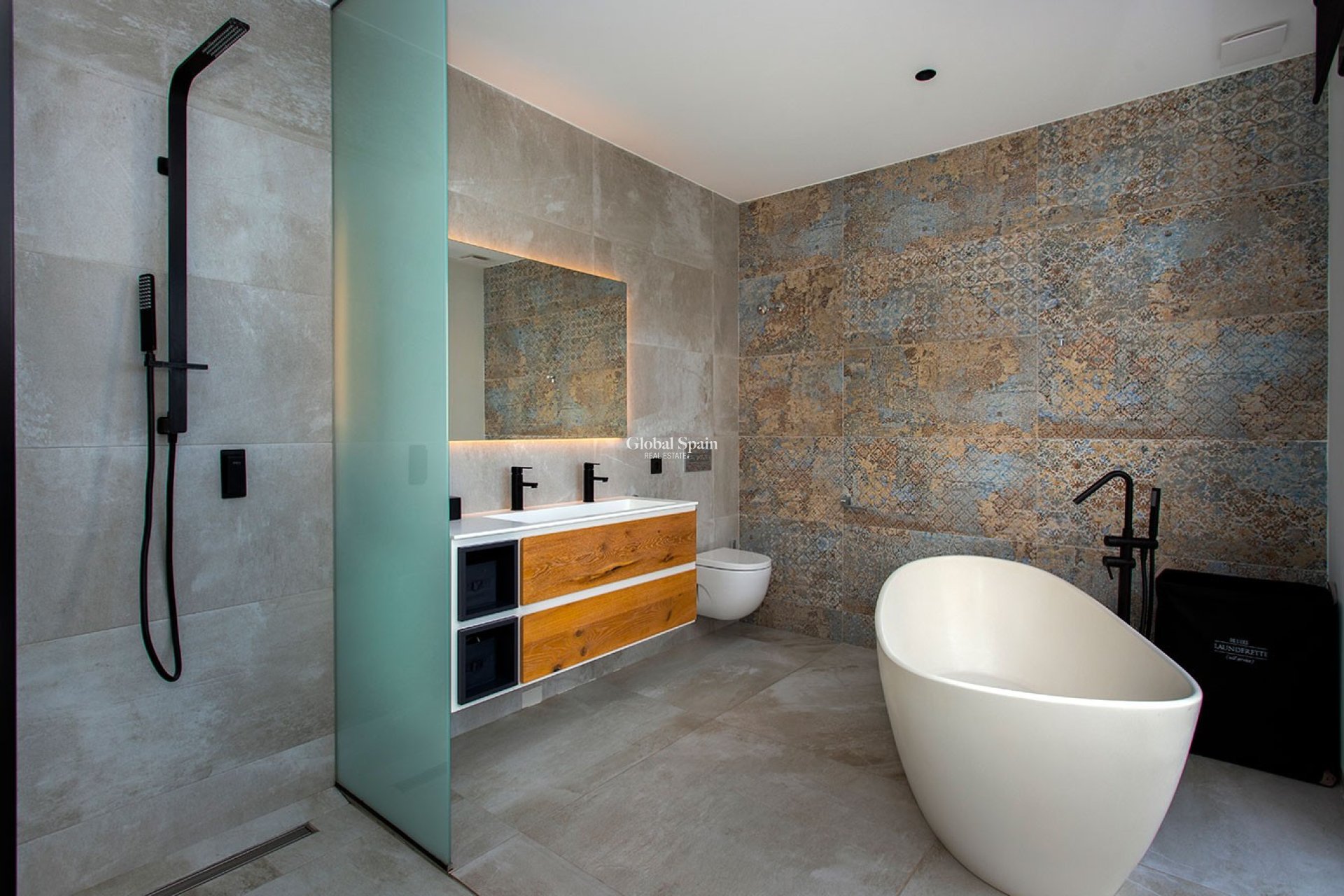 Resale - VILLA -
CIUDAD QUESADA