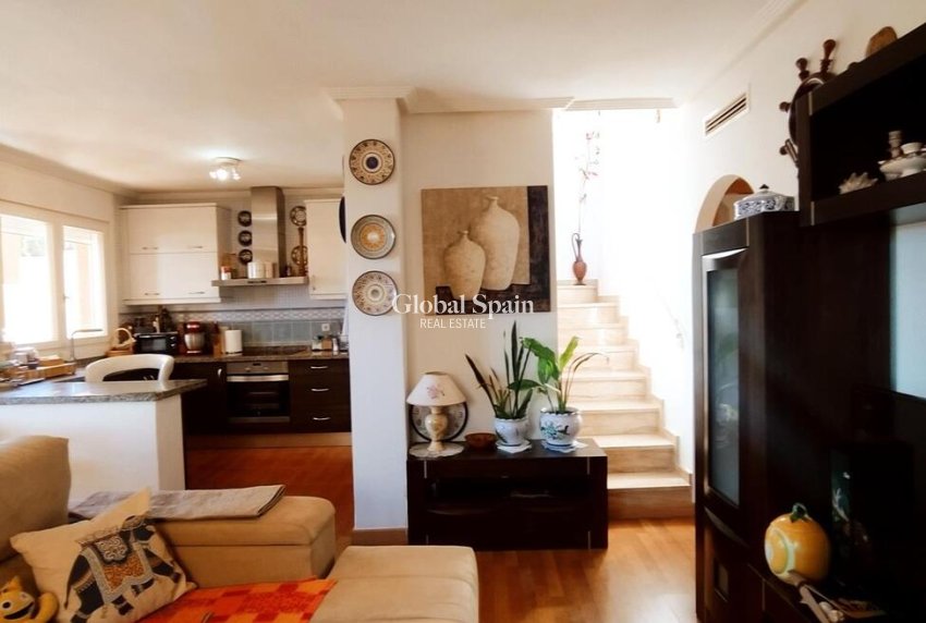 Resale - VILLA -
CIUDAD QUESADA