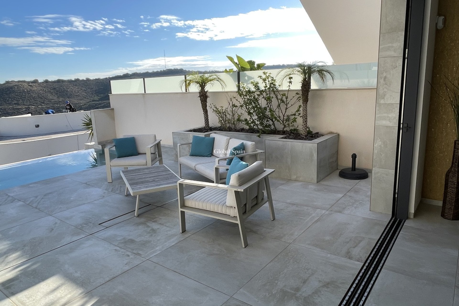 Resale - VILLA -
CIUDAD QUESADA