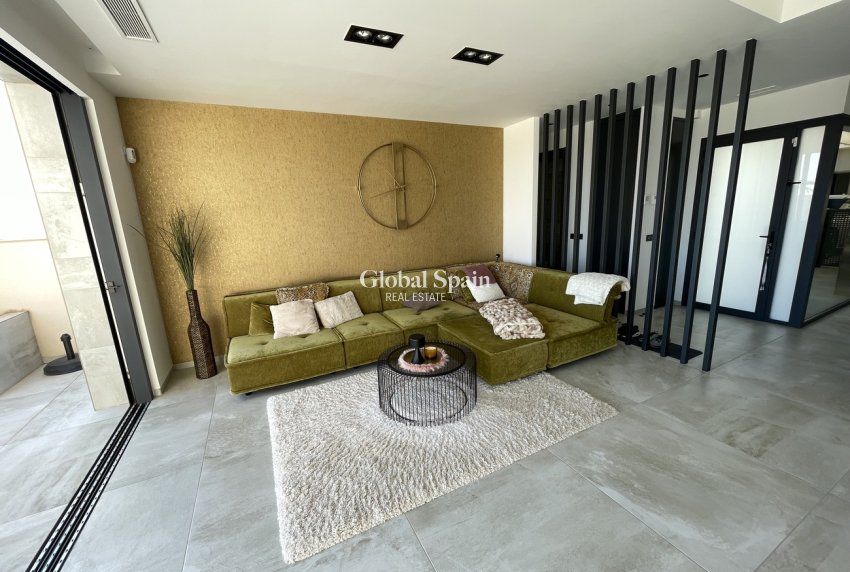 Resale - VILLA -
CIUDAD QUESADA