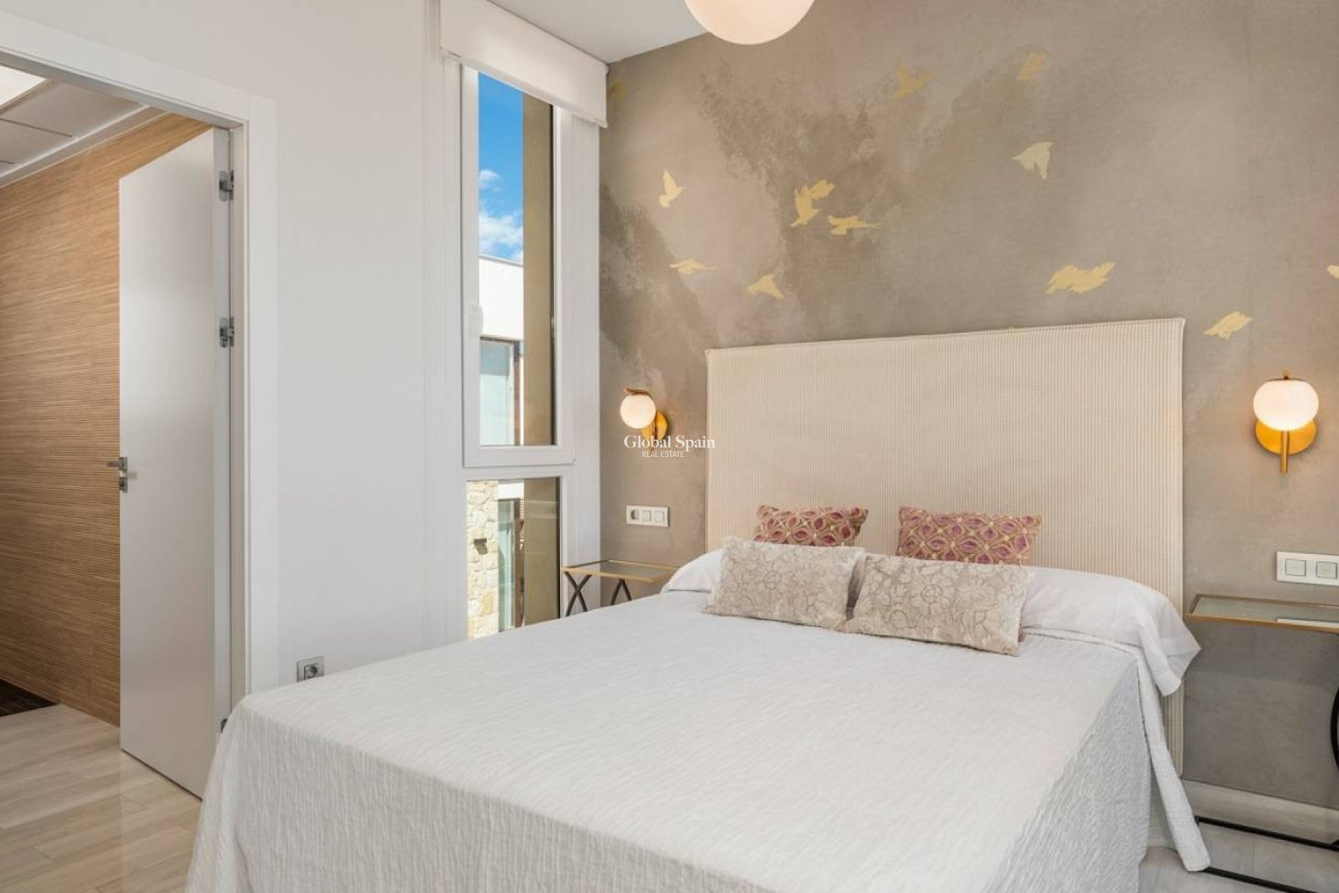 Resale - VILLA -
CIUDAD QUESADA