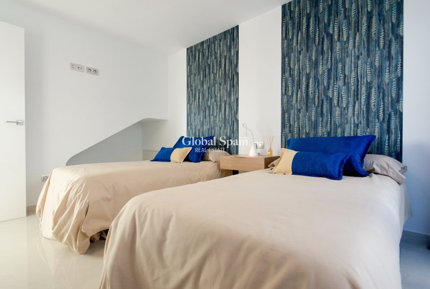 Resale - VILLA -
CIUDAD QUESADA