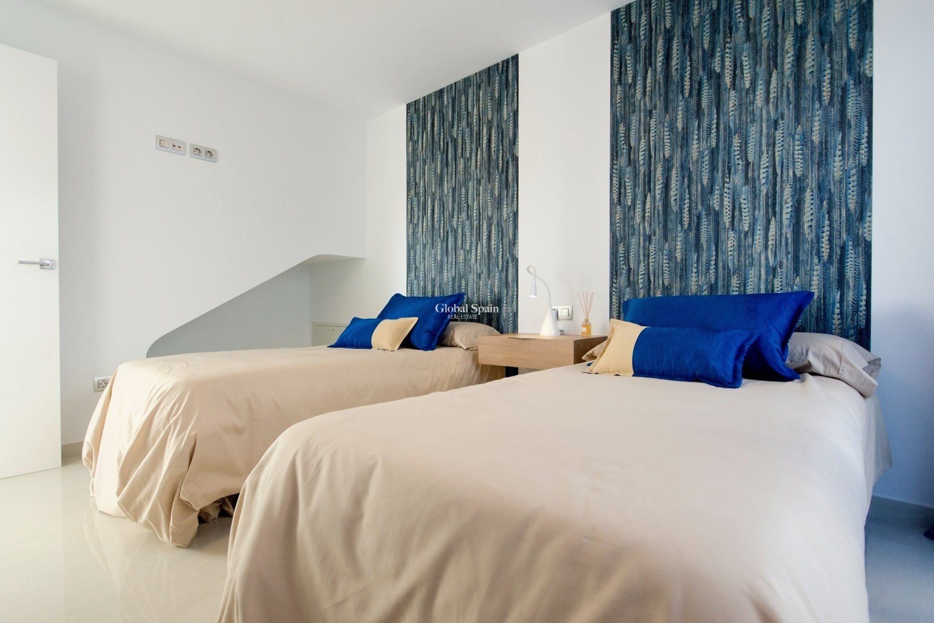 Resale - VILLA -
CIUDAD QUESADA