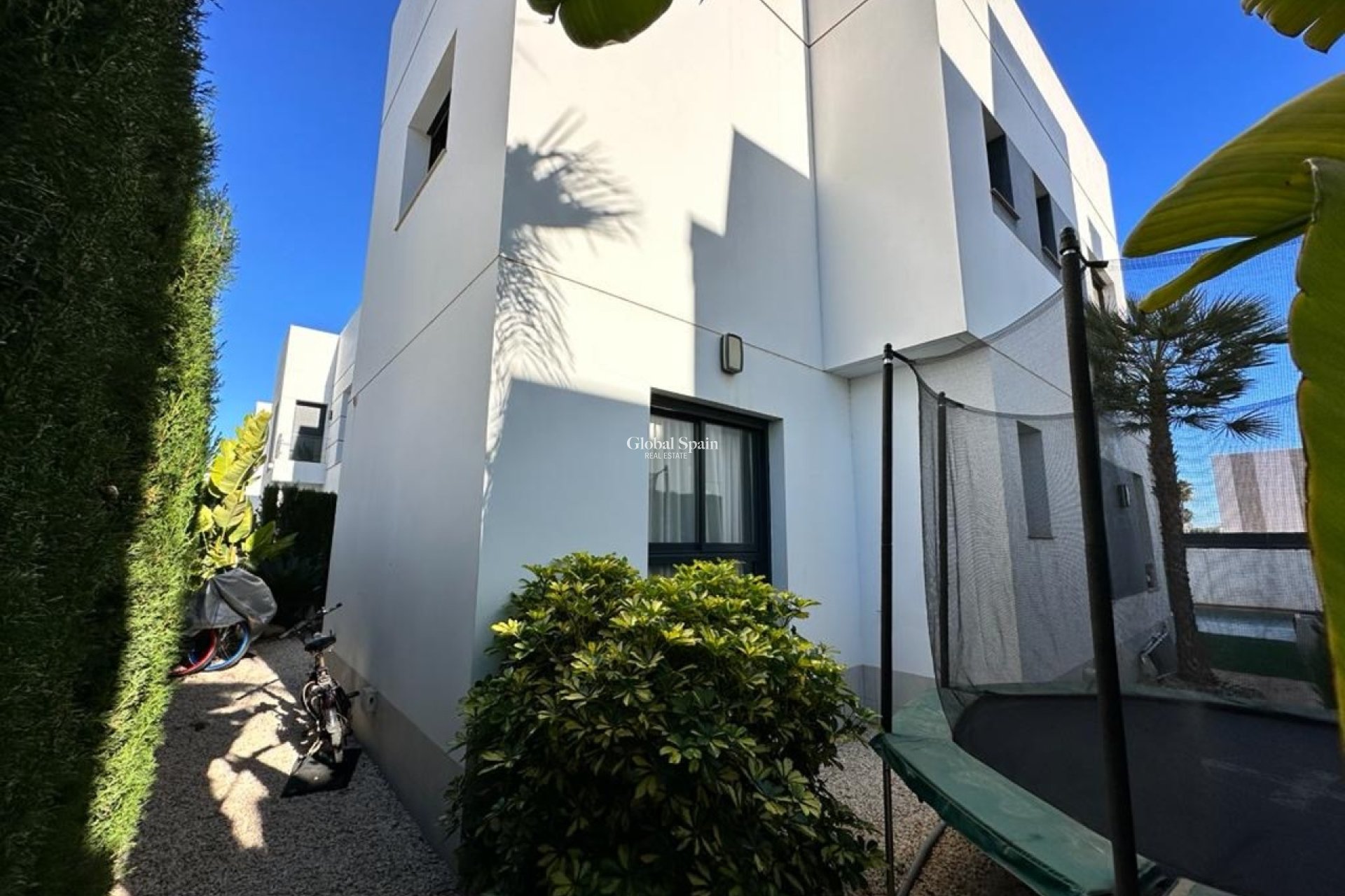 Resale - VILLA -
CIUDAD QUESADA