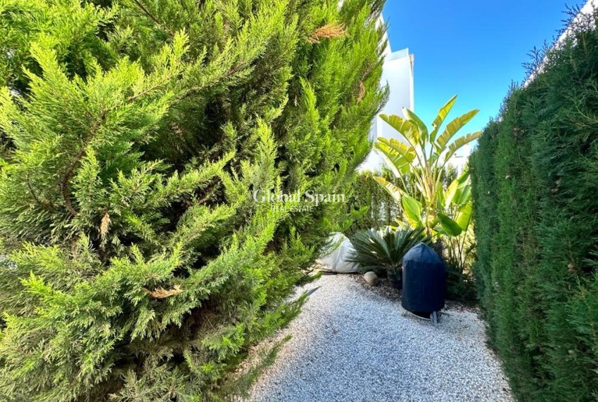 Resale - VILLA -
CIUDAD QUESADA