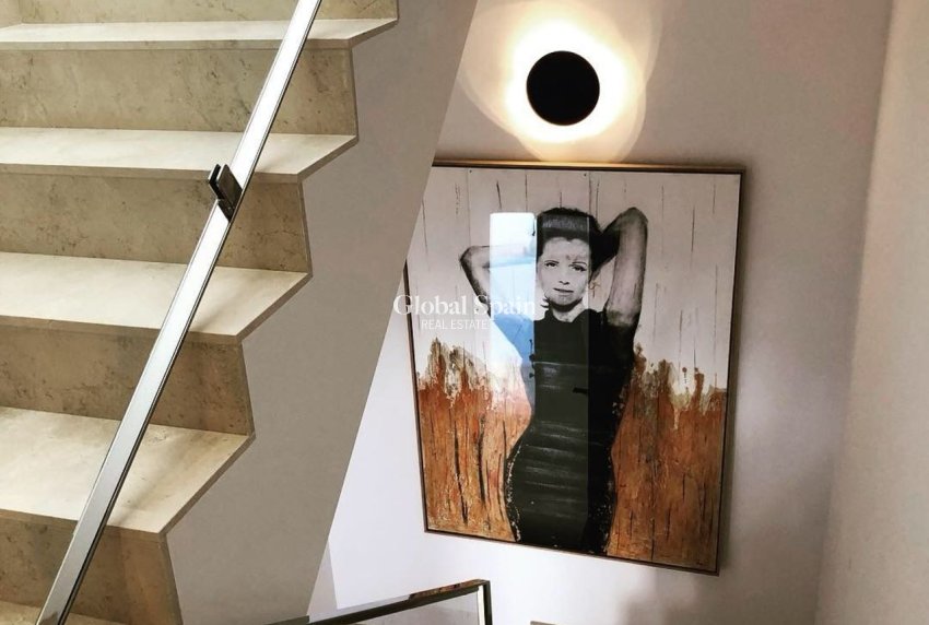 Resale - VILLA -
CIUDAD QUESADA