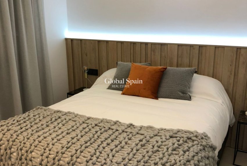 Resale - VILLA -
CIUDAD QUESADA