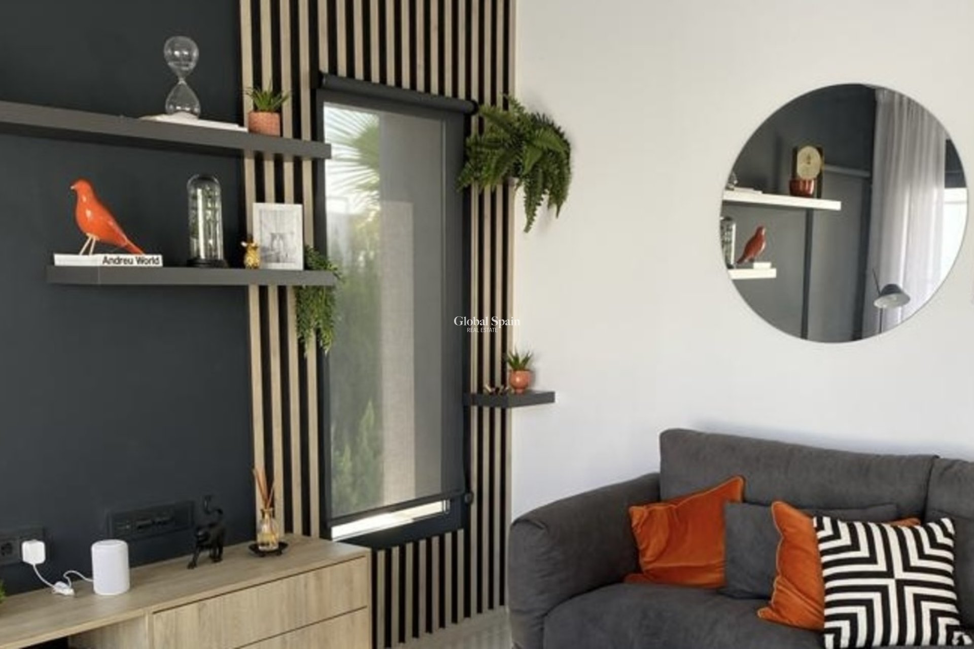 Resale - VILLA -
CIUDAD QUESADA