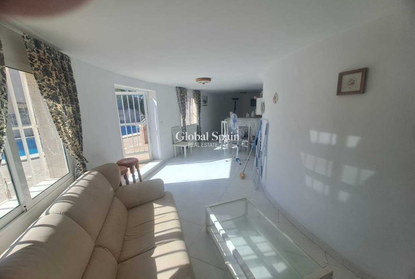 Resale - VILLA -
CIUDAD QUESADA