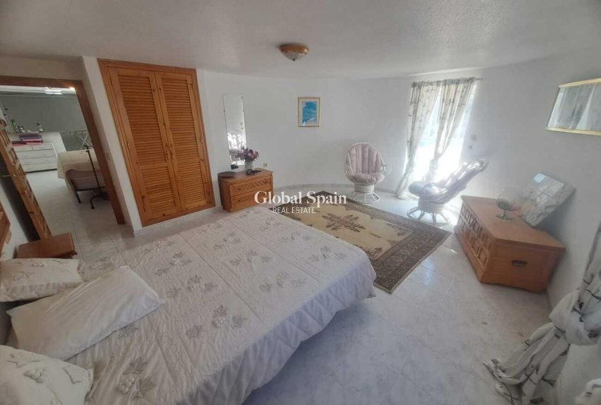 Resale - VILLA -
CIUDAD QUESADA