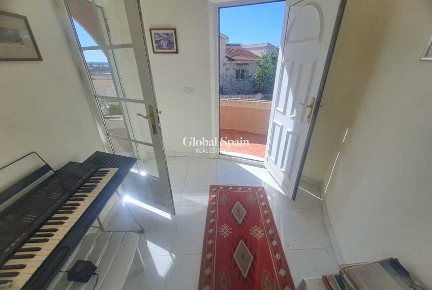 Resale - VILLA -
CIUDAD QUESADA