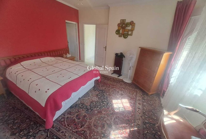 Resale - VILLA -
CIUDAD QUESADA