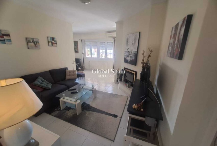 Resale - VILLA -
CIUDAD QUESADA