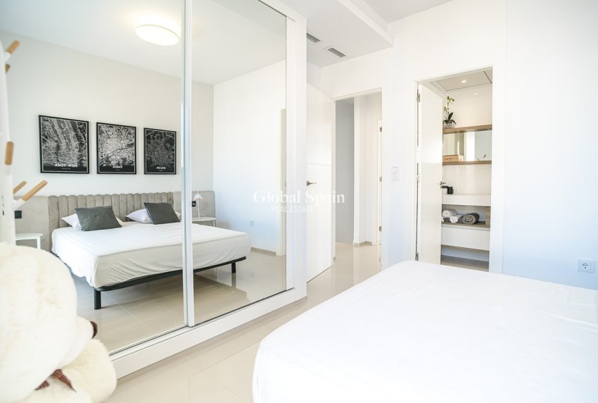 Resale - VILLA -
CIUDAD QUESADA