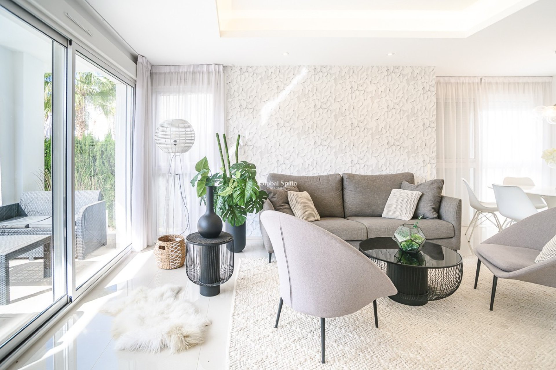 Resale - VILLA -
CIUDAD QUESADA