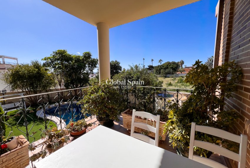 Resale - VILLA -
CIUDAD QUESADA