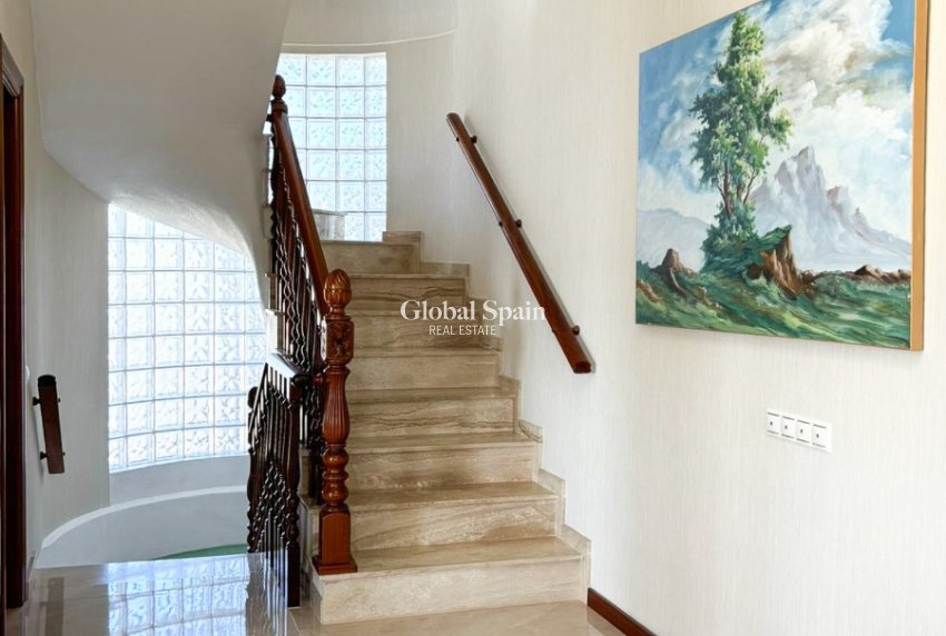 Resale - VILLA -
CIUDAD QUESADA