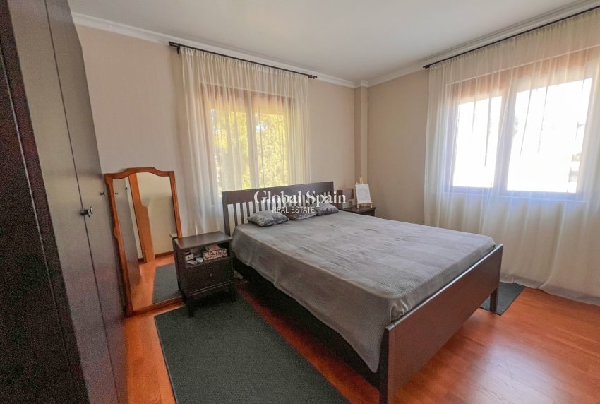 Resale - VILLA -
CIUDAD QUESADA