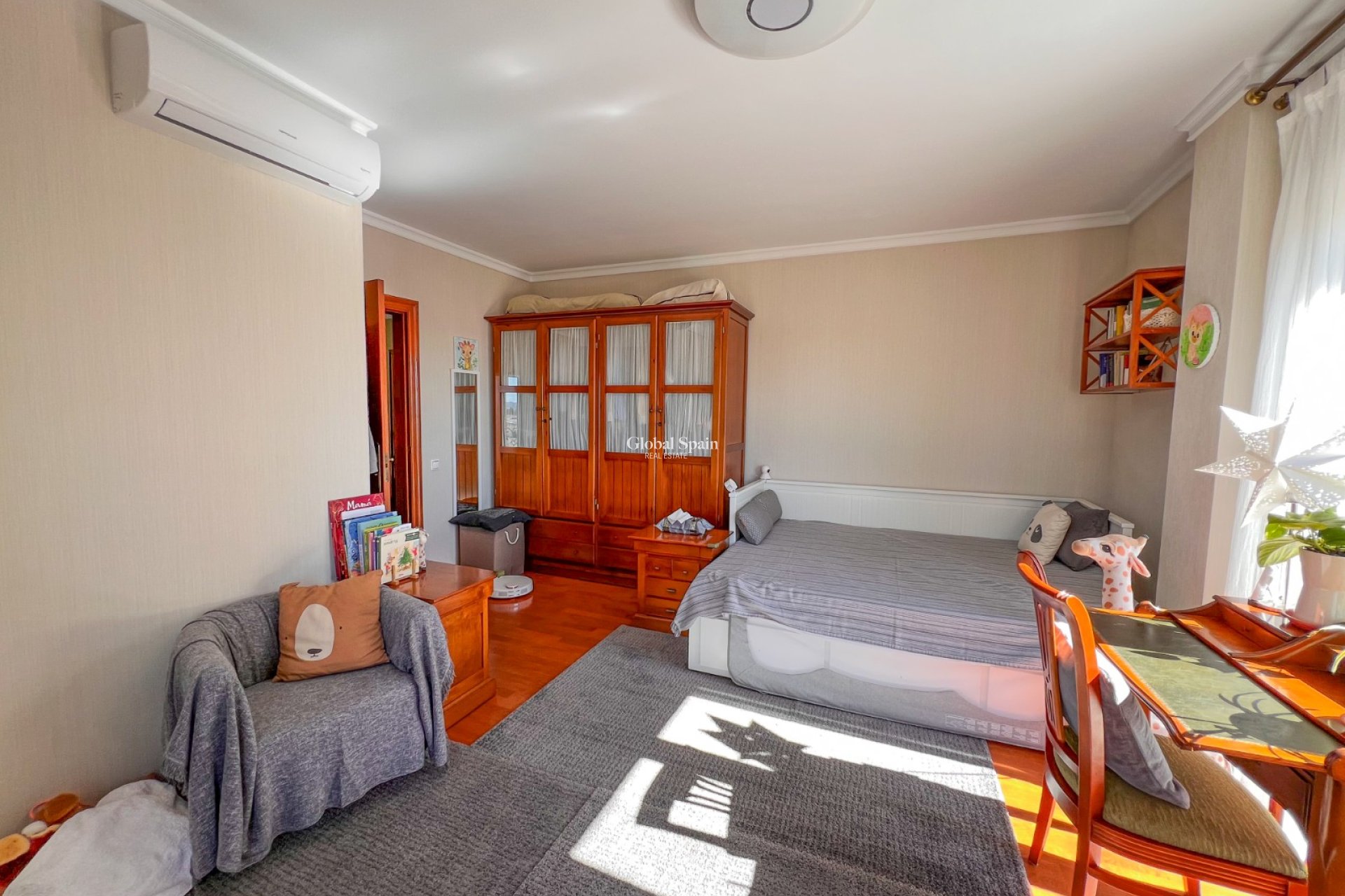 Resale - VILLA -
CIUDAD QUESADA